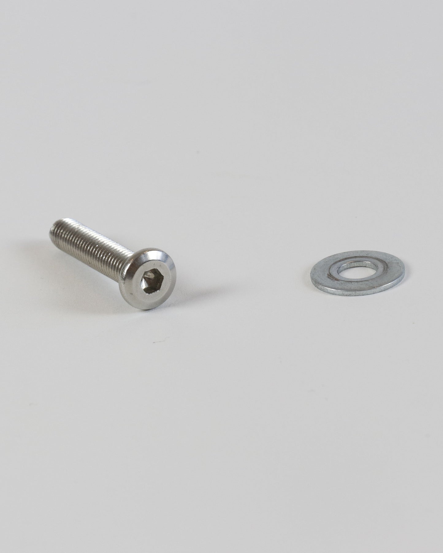 CONNECTING SCREW