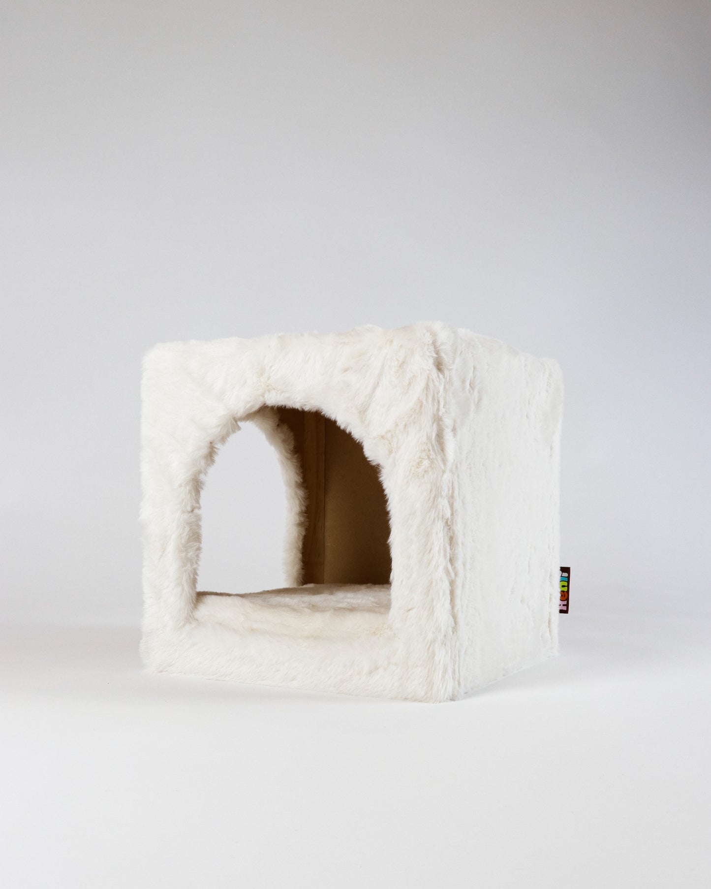 PLUSH CAT HOUSE